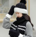 Набор (шапка + шарф + перчатки) JY20105