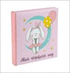 Фотоальбом 120 фото Зайчик на луне 30 листов, листы из бумаги c кармашками-держателями из ПВХ для фото, с полями для записей