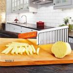 Кухонный волнистый нож для фигурной нарезки овощей и фруктов с деревнной ручкой