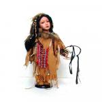 Кукла ЭТНИКА Евоти с ловцом снов 42см светло-коричневый костюм фарфор/текстиль SH p010952