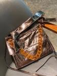 Женская сумка из натуральной кожи, цвет золото
