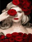 Блондинка в наряде с красных роз