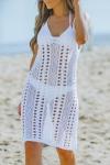 Белое вязаное пляжное платье с перфорацией и разрезами