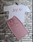 Костюм Size Plus футболка с надписью и розовая юбка M29