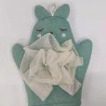 Мочалка-варежка для тела "Water Magic - Зайчонок Дэнис", цвет зелёный, 18*22 см (ZIP пакет)