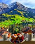 Завтрак со сногсшибательным видом на горы