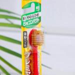 Зубная щетка EBISU, с широкой V-образной чистящей головкой, комбинированным ворсом в 6 рядов, мягкая
