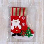 Носок для подарков "Дедушка Мороз у ёлочки" 26х18 см, красный