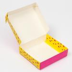Коробка подарочная "Любовь это...", розовая, 20 х 18 х 5 см