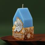 Новогодняя свеча в форме домика «Счастливого рождества», без аромата, 6 х 6 х 12,5 см.