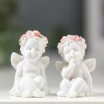 Сувенир полистоун "Ангелок милашка" в венке из роз, МИКС, 3х2х2 см