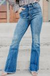 Голубые джинсы-клеш с высокой посадкой и необработанным краем
