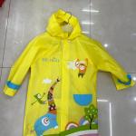 Дождевик-плащ детский "Веселые приключения-Слоник" с капюшоном,регулир.манжет, цвет желтый, размер L(78*52см) ДоброСад