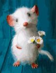 Белый мышонок с букетом цветов
